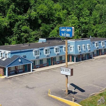 Country Squire Inn And Suites Coshocton Exterior photo